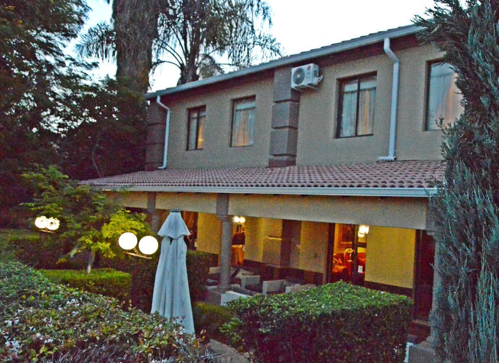 Constantia Manor Guest House Pretoria-Noord Eksteriør bilde